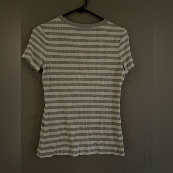 Women’s ON-34th Striped Tee - Picture 4 of 4